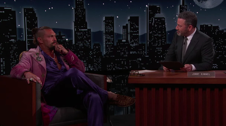 Jason Momoa avec Jimmy Kimmel