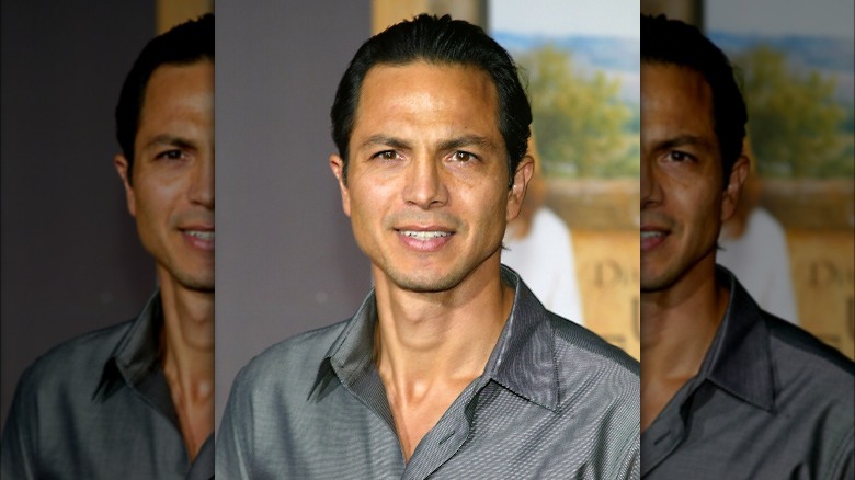 Benjamin Bratt lors d'une première en 2003