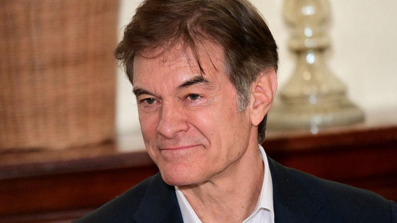 Dr Oz souriant