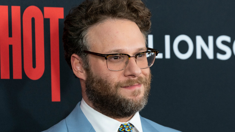 Seth Rogen porte des lunettes en 2019