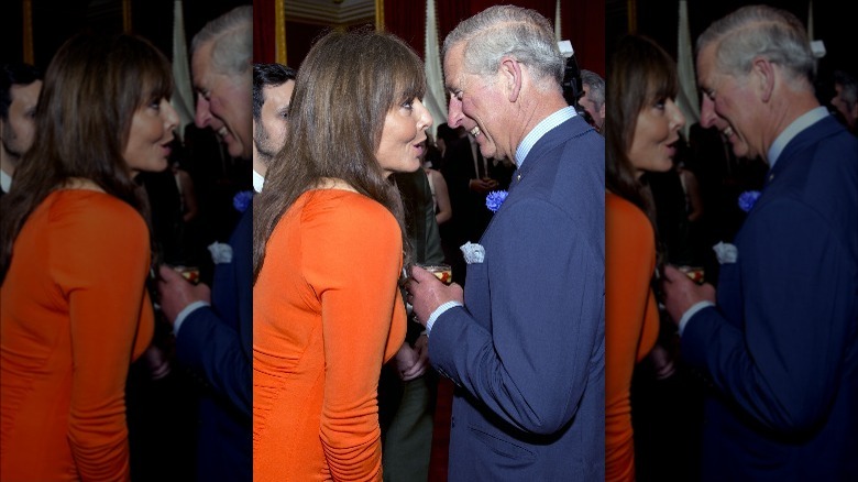 Carol Vorderman partage un rire avec Charles