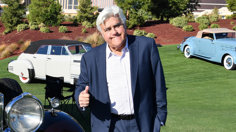 Jay Leno avec une voiture