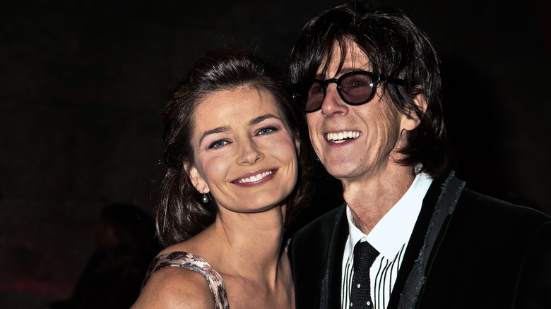 Paulina Porizkova et Ric Ocasek souriant