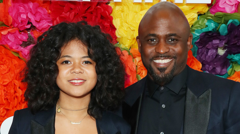 Wayne Brady et sa fille Maile, souriants