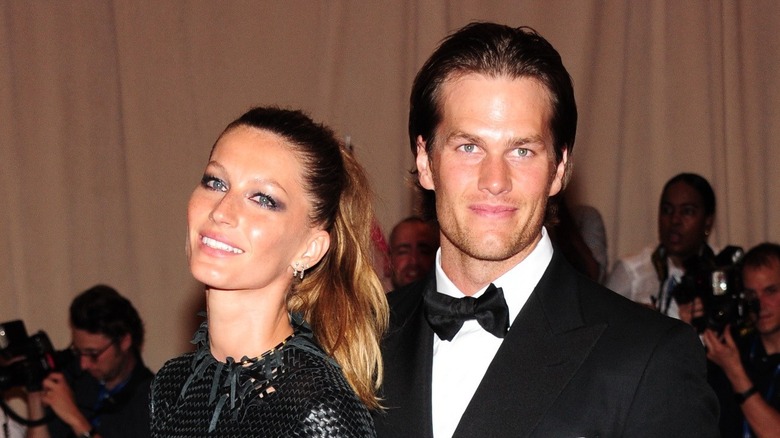 Gisele Bündchen sur le tapis rouge avec Tom Brady