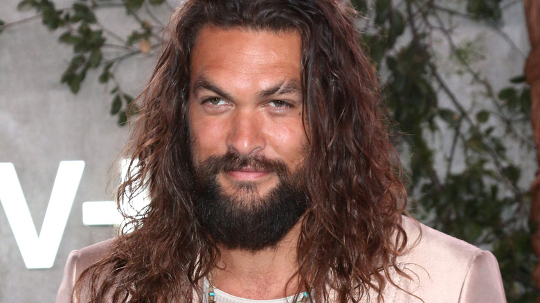 Jason Momoa souriant