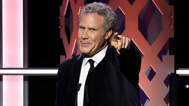 Will Ferrell pointant du doigt 