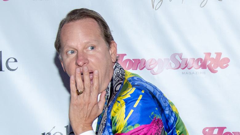 Carson Kressley a l'air surpris