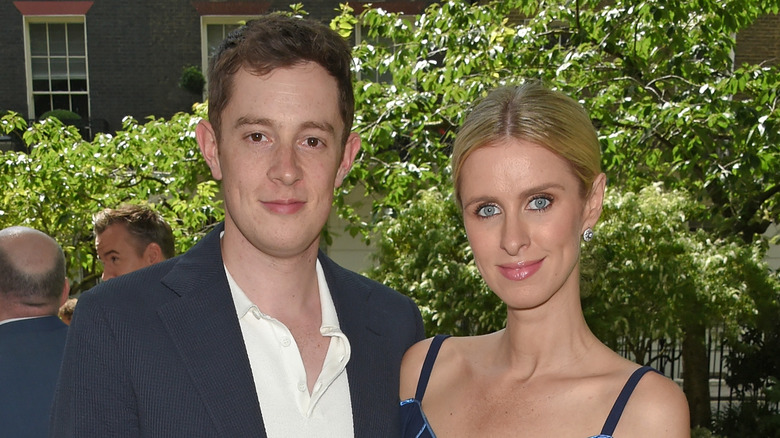 James Rothschild et Nicky Hilton posant ensemble