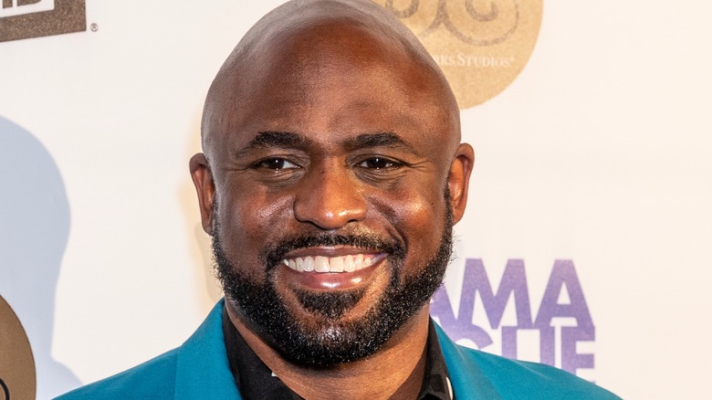 Wayne Brady souriant