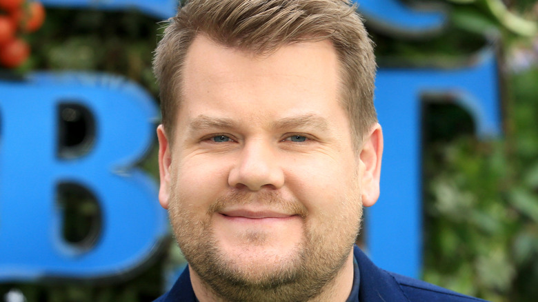 James Corden souriant