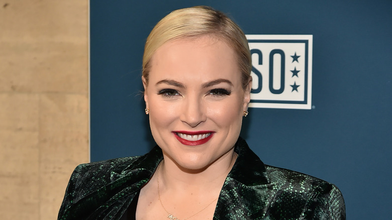 Meghan McCain souriante