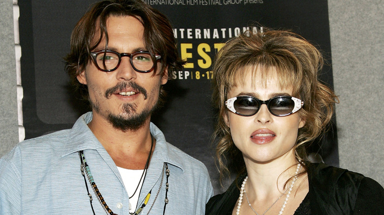 Johnny Depp et Helena Bonham Carter posent