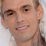 À quoi ressemblait la relation d’Aaron Carter avec son frère Nick avant sa mort