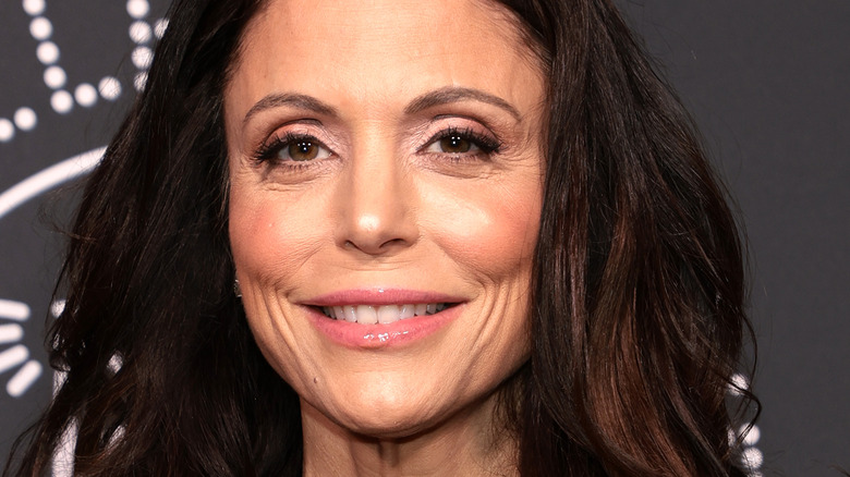 Bethenny Frankel souriante