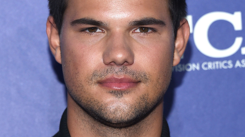 Ce que nous savons du mariage de Taylor Lautner avec Taylor Dome