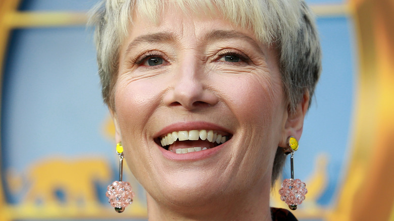 Emma Thompson est douloureusement honnête sur ce qu’était la vie après sa séparation publique de Kenneth Branagh