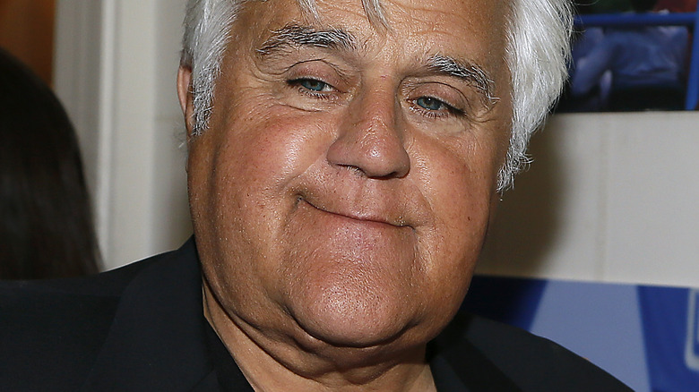 Jay Leno donne un aperçu graphique de la façon dont il se remet de ses blessures