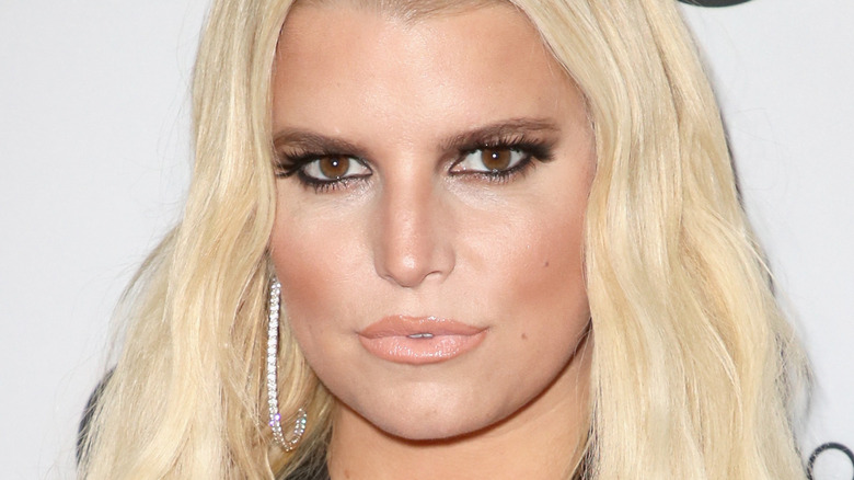 Jessica Simpson riposte aux critiques de son apparition dans une étrange publicité virale