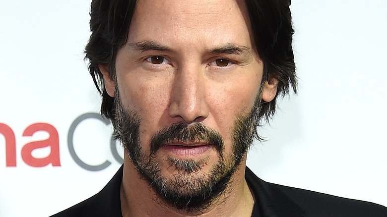 Keanu Reeves aurait été surpris par les mémoires de Matthew Perry Diss