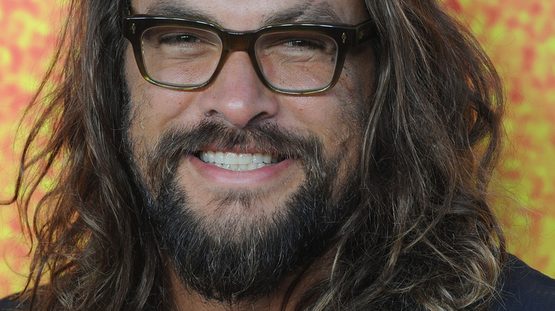 La grande influence que la mère de Jason Momoa a eue sur sa vie