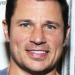 Nick Lachey ombre apparemment son premier mariage avec Jessica Simpson lors de la réunion Love Is Blind