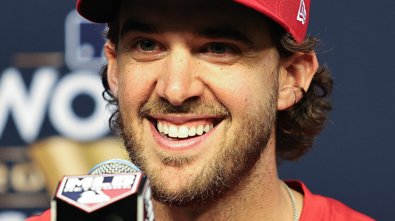 Qui est la fiancée du pichet des Phillies Aaron Nola, Hunter Jayde Harrington?