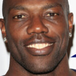 Tout ce que nous savons sur la bagarre CVS de l’ancienne star de la NFL Terrell Owens