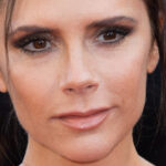 Victoria Beckham a rejoint les Spice Girls pour une performance impromptue à la soirée de Geri Halliwell