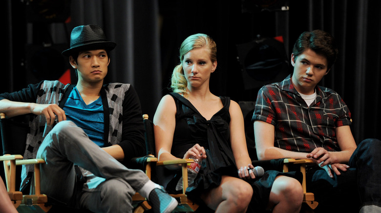 heather morriss avec les co-stars de glee