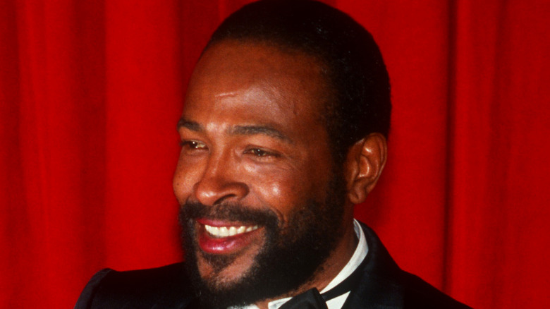 Marvin Gaye accepte un prix