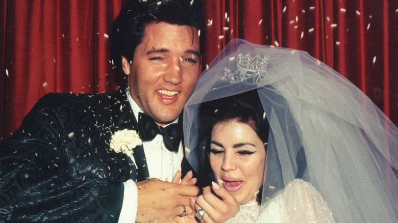 Photo de mariage d'Elvis et Priscilla Presley