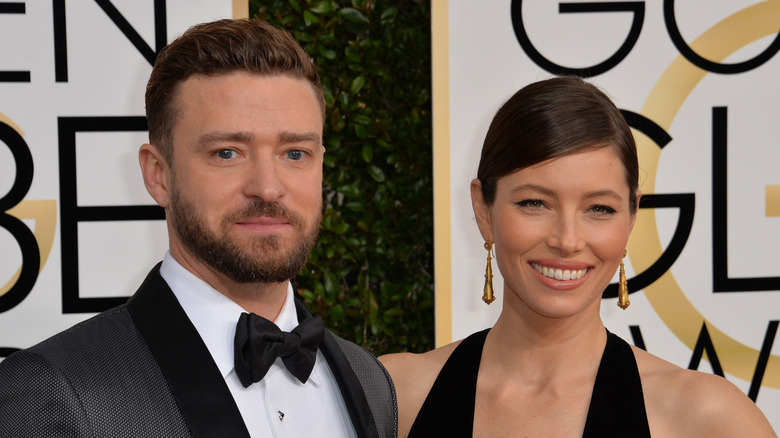 Justin Timberlake pose avec Jessica Biel