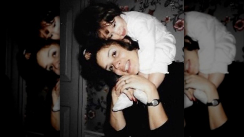 Troian Bellisario et maman