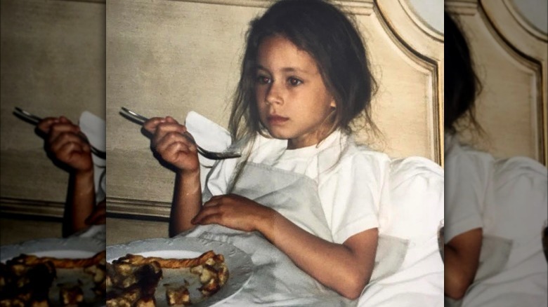 Troian Bellisario enfant