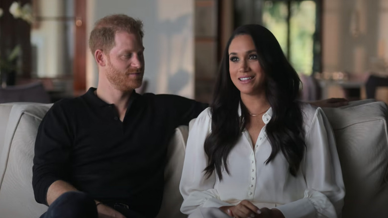 Le prince Harry et Meghan Markle assis