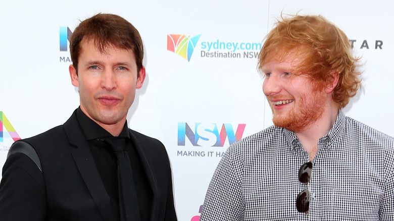 Ed Sheeran et James Blunt lors d'un événement