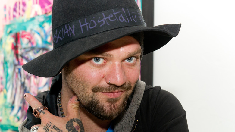 Bam Margera posant