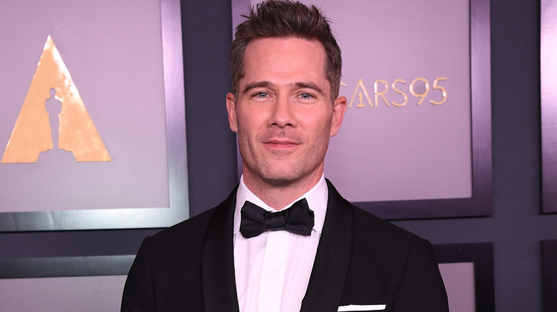 smoking Luke Macfarlane