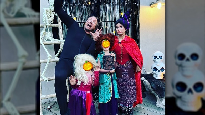 Kristen Bell, Dax Shepard et leurs enfants à Halloween