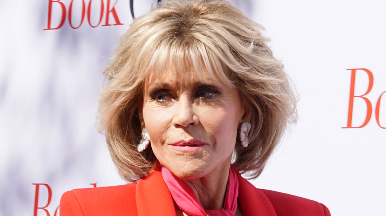 Jane Fonda posant