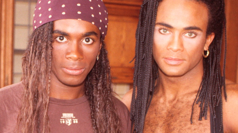 Milli Vanilli posant