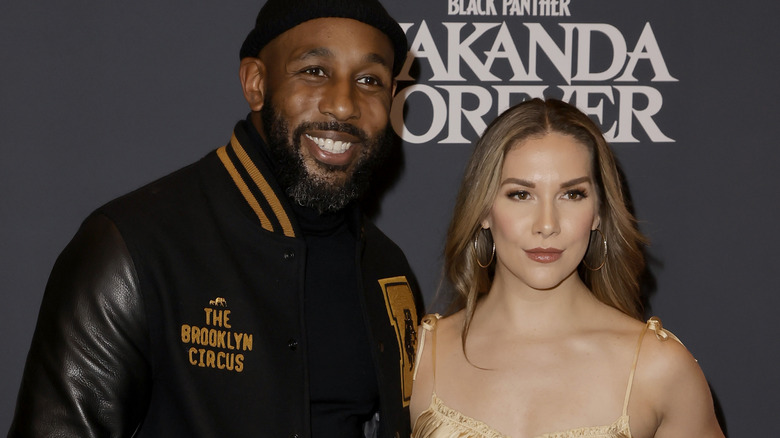 Stephen "tWitch" Boss, Allison Holker posant 