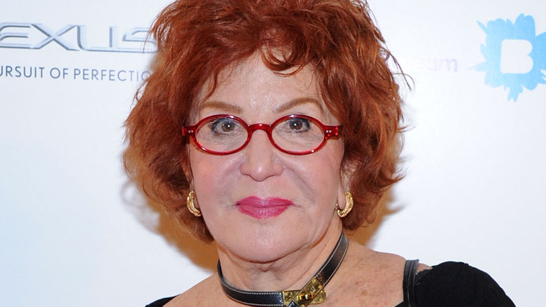 Sally Jessy Raphael posant à l'événement