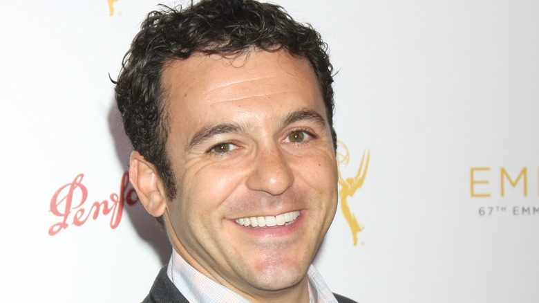 Fred Savage souriant