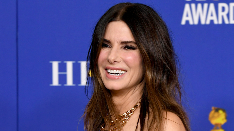 Sandra Bullock souriante