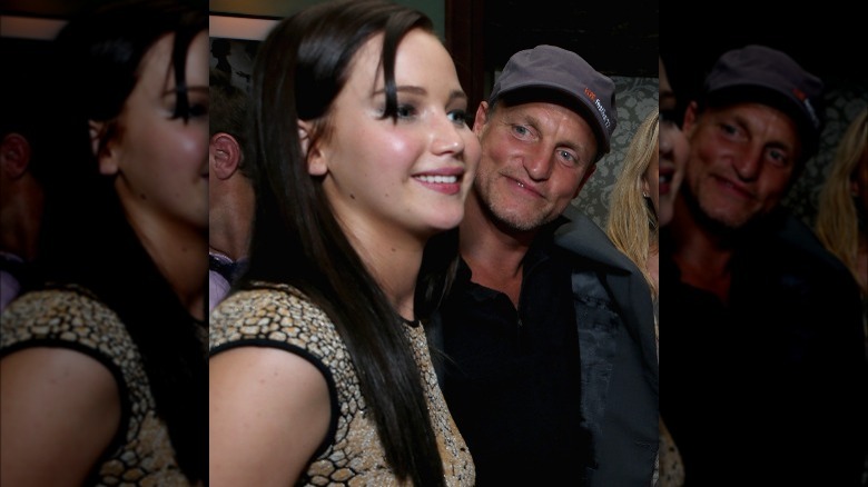 Jennifer Lawrence et Woody Harrelson lors d'un événement 