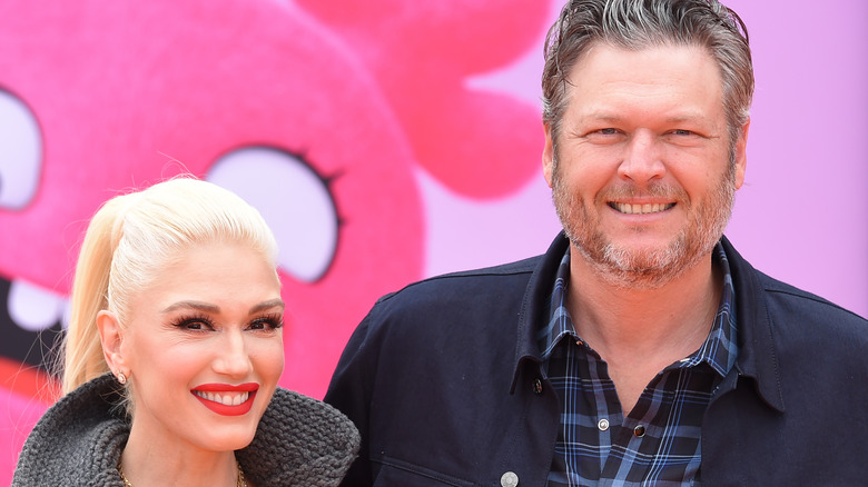 Blake Shelton et Gwen Stefani posent