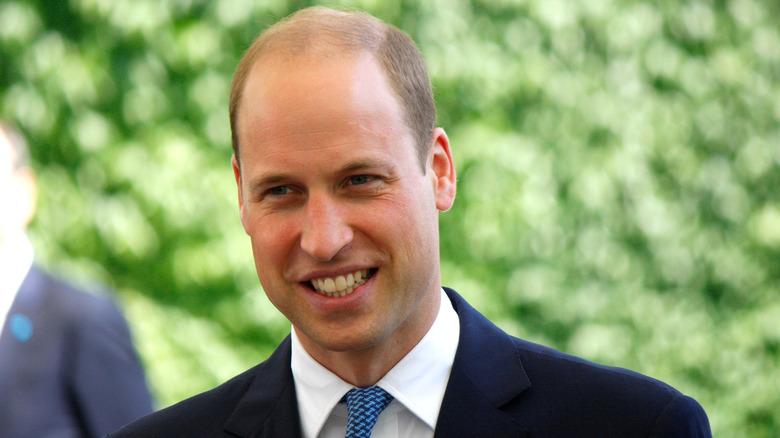 Prince William souriant
