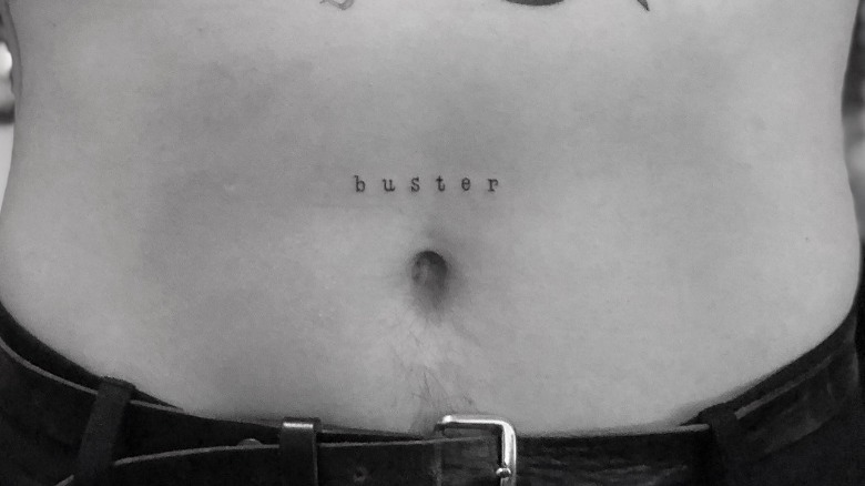 tatouage buster brooklyn beckham